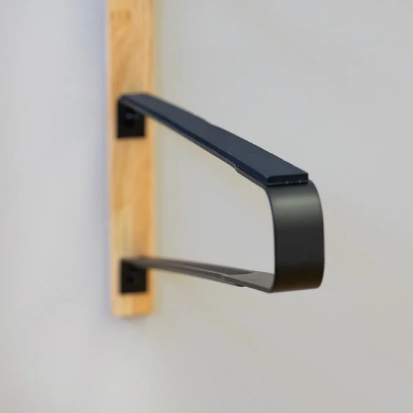 9656de1a82e33ca84a00aac3eb70e07a47b07c85829f5bc64d1b2d4f5496a09c Avon Surfboard Wall Rack | 4 Levels